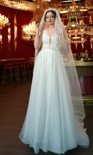 Rochie de mireasă A-line vaporoasă cu detalii cusute manual