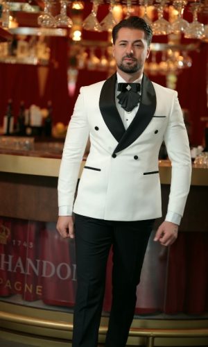costum de mire alb cu rever șal