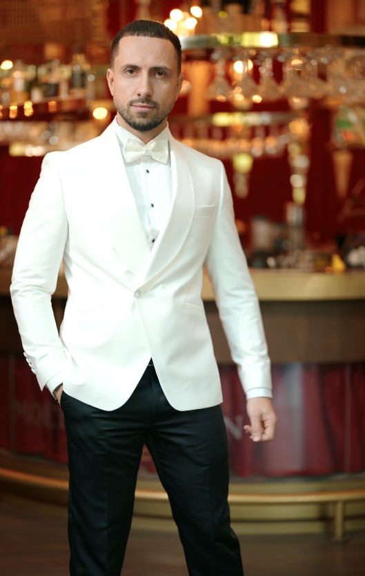 costum mire ivory