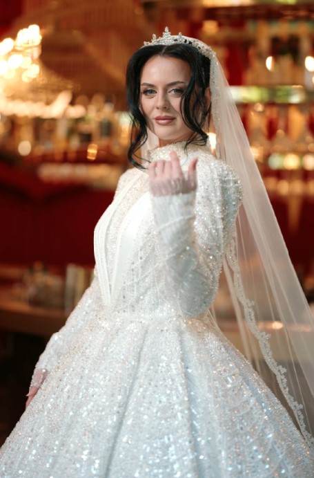 rochie de mireasă prințesă cu pietre